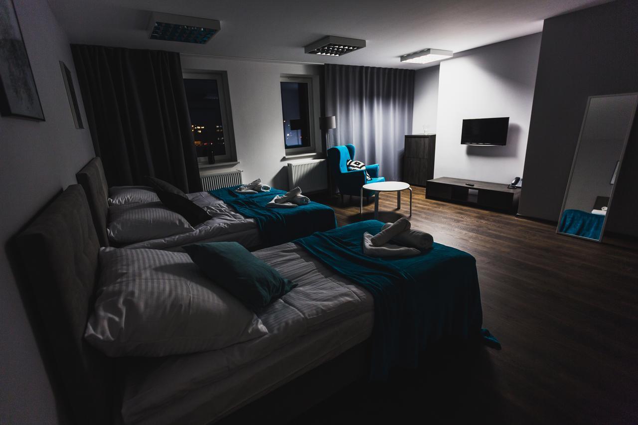Czarno Na Bialym Hotel คราคูฟ ภายนอก รูปภาพ