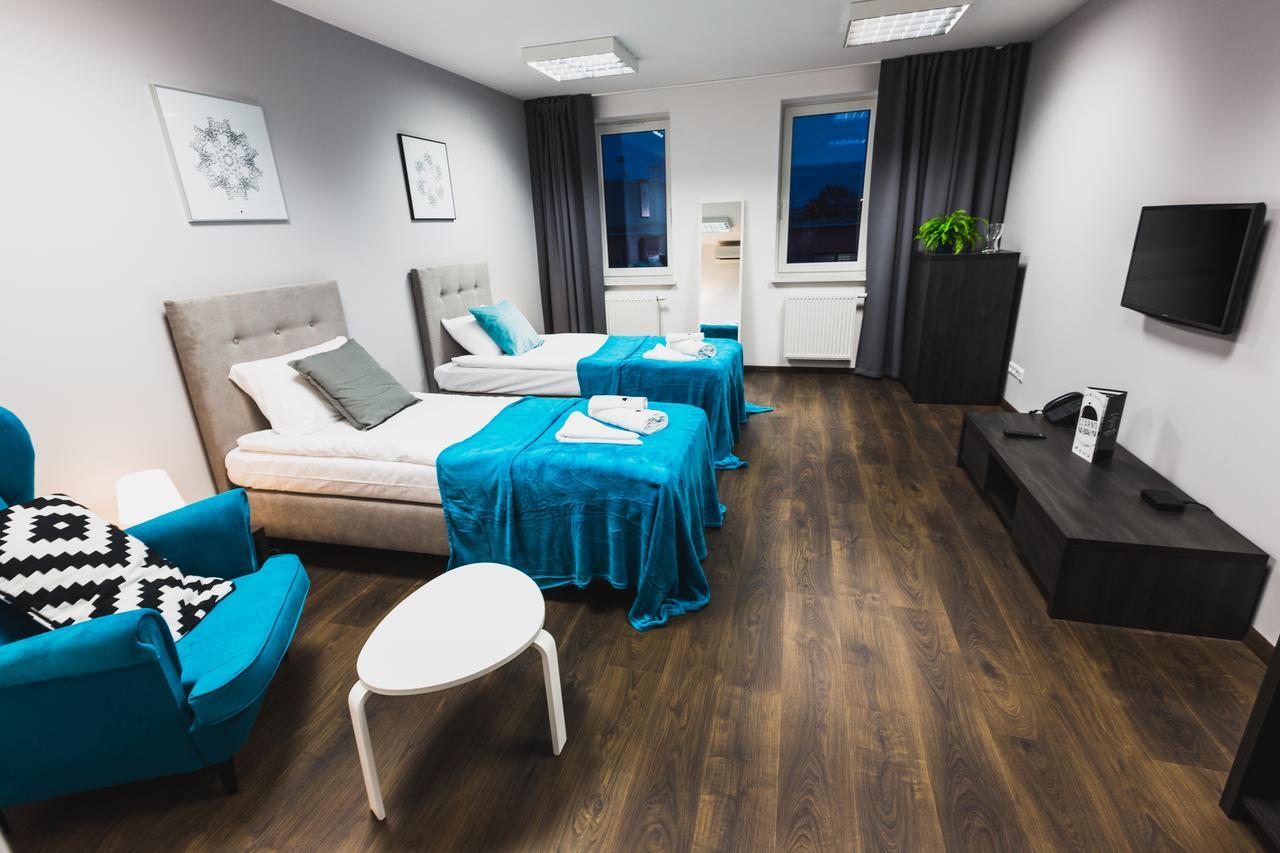 Czarno Na Bialym Hotel คราคูฟ ภายนอก รูปภาพ