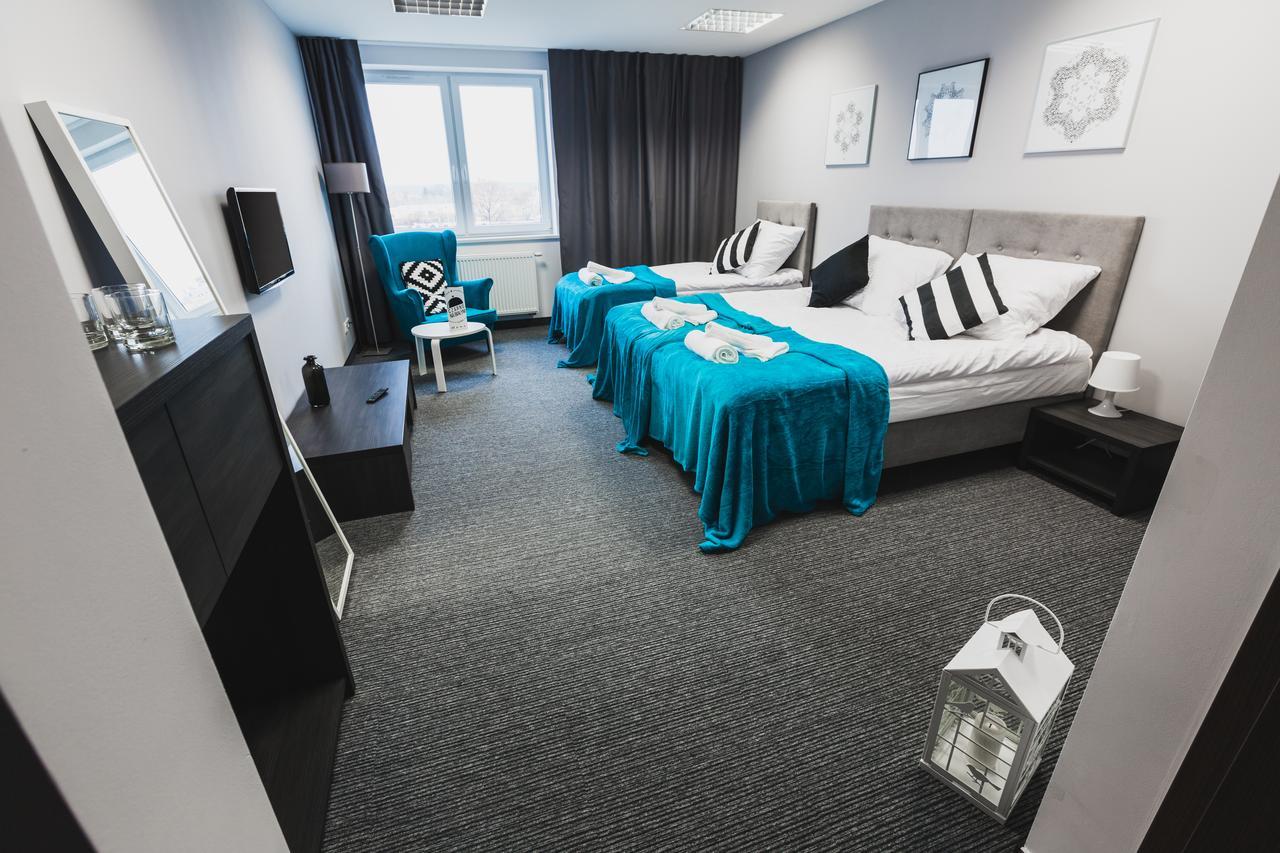 Czarno Na Bialym Hotel คราคูฟ ภายนอก รูปภาพ
