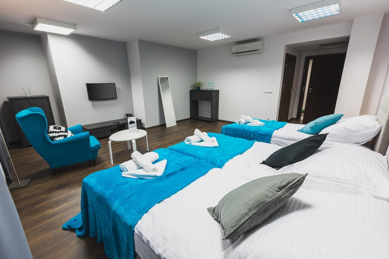 Czarno Na Bialym Hotel คราคูฟ ภายนอก รูปภาพ